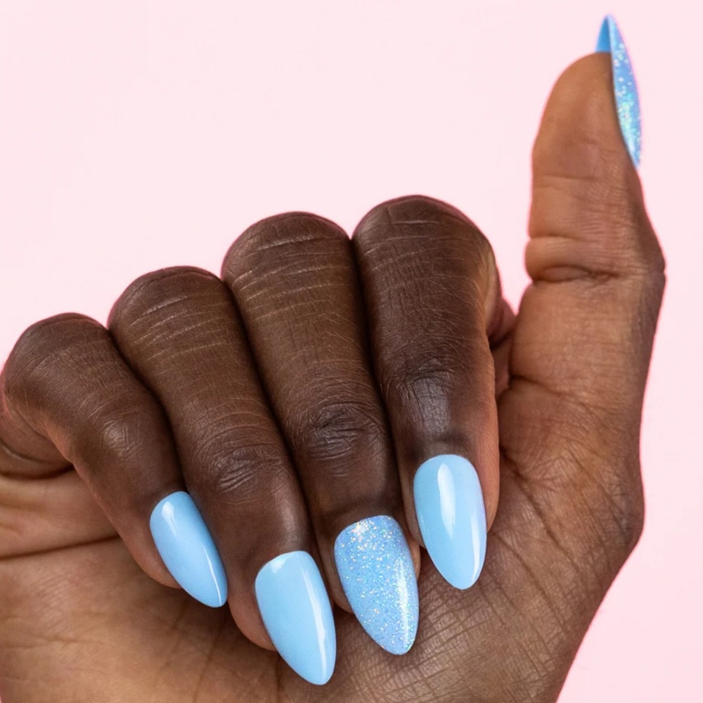 💙NEW Red Aspen Nail Dashes